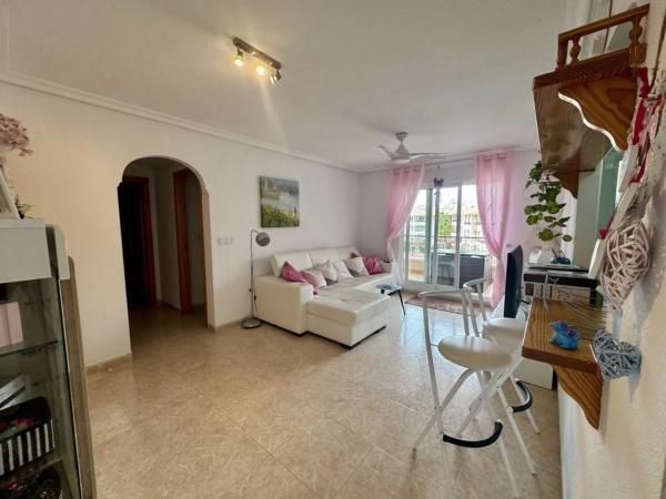 Ático en calle Guapiles