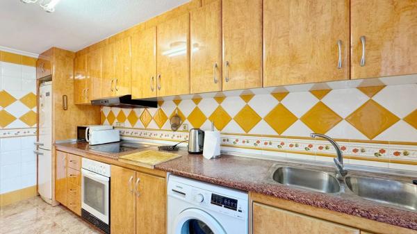 Chalet adosado en calle Carabela