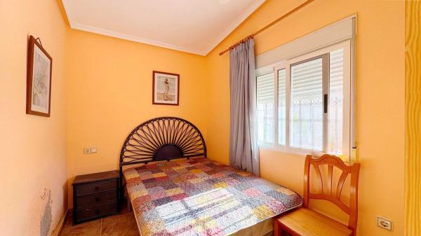 Chalet adosado en calle Carabela