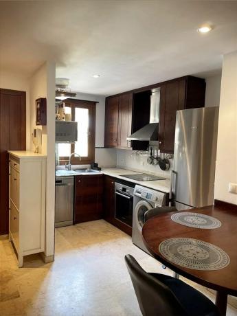 Piso en calle Ciclón, 6