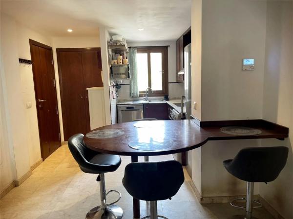 Piso en calle Ciclón, 6