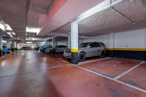 Piso en calle Ciclón, 6