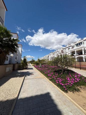 Piso en calle Torre de Pisa