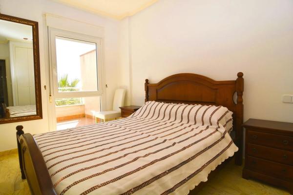 Piso en calle Arturo Perez Reverte