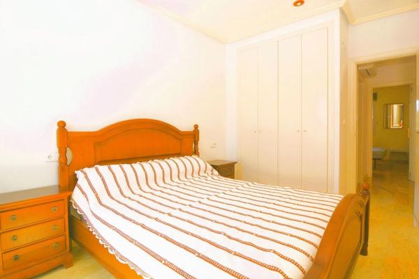 Piso en calle Arturo Perez Reverte