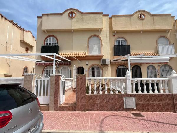 Dúplex en Barrio Los Almendros-La Florida