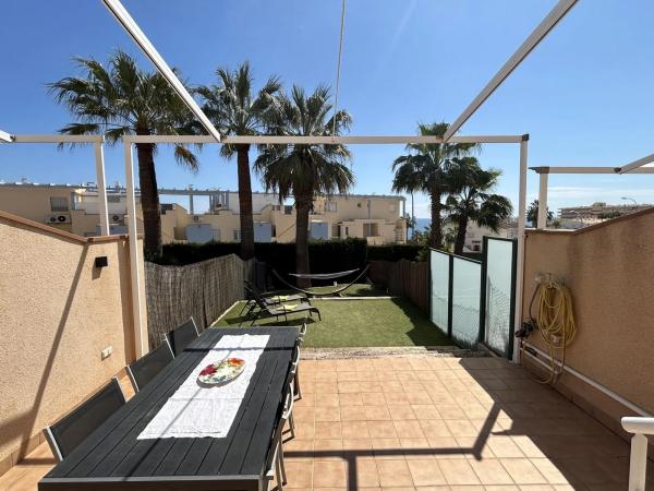 Chalet adosado en calle Vicente Blasco Ibañez