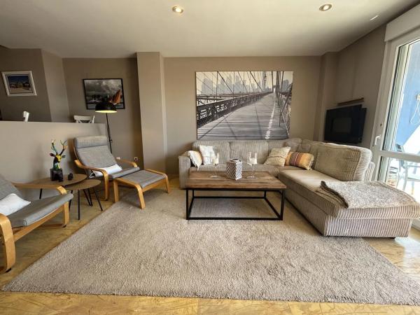 Chalet adosado en calle Vicente Blasco Ibañez