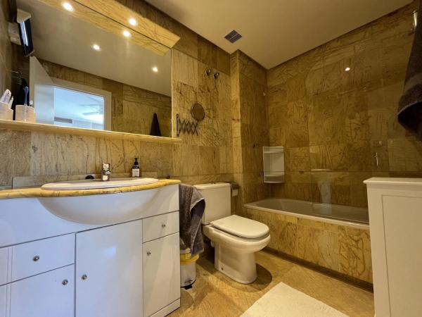 Chalet adosado en calle Vicente Blasco Ibañez