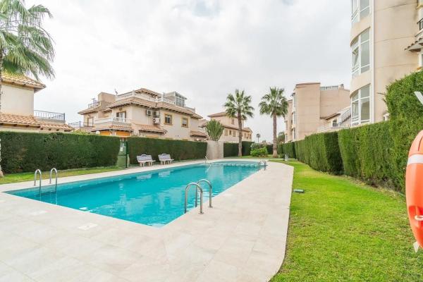 Piso en calle Torre de Pisa