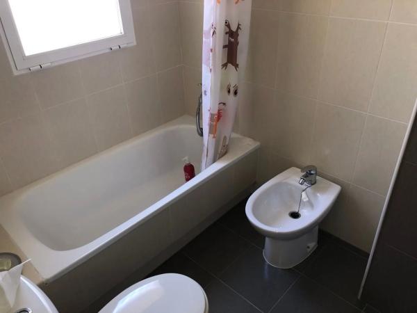 Chalet adosado en calle Cabo Turiñan