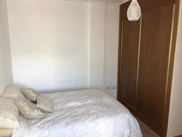 Chalet adosado en calle Cabo Turiñan