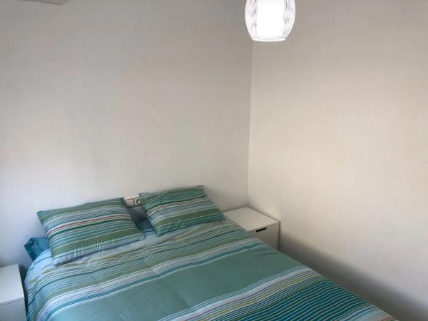 Chalet adosado en calle Cabo Turiñan