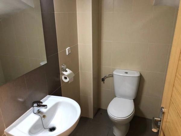 Chalet adosado en calle Cabo Turiñan