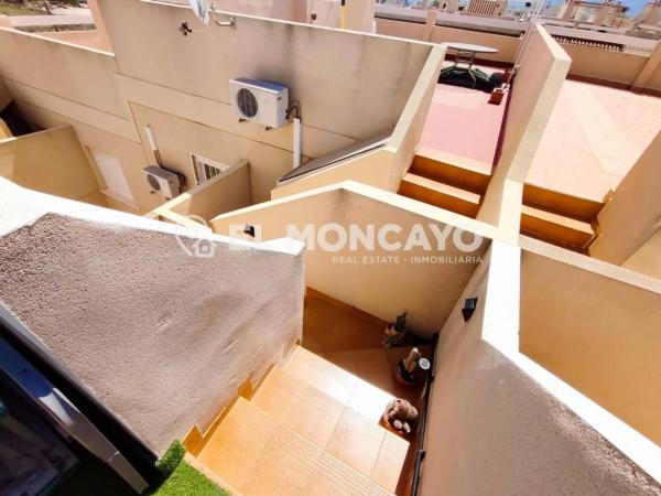 Casa independiente en calle Los Espinos