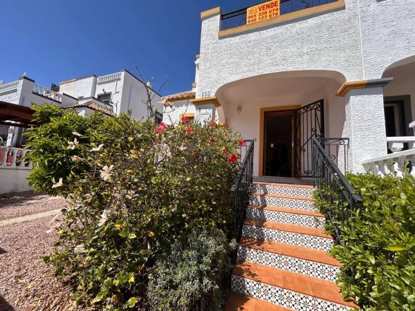 Dúplex en Barrio Los Almendros-La Florida