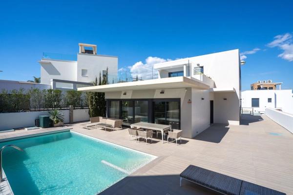 Casa independiente en calle Juan Marse