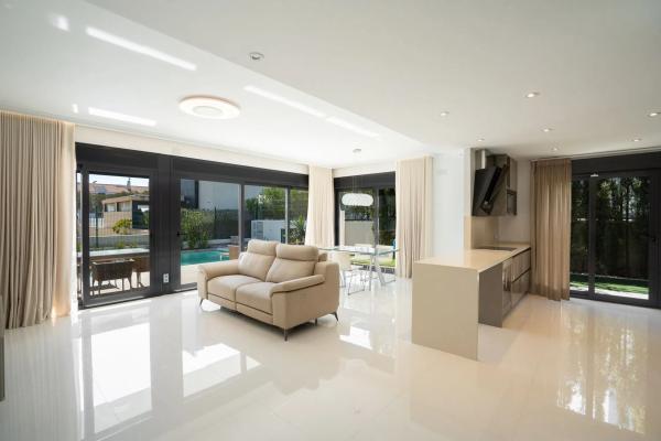 Casa independiente en calle Juan Marse