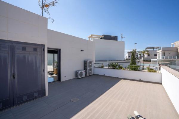 Casa independiente en calle Juan Marse