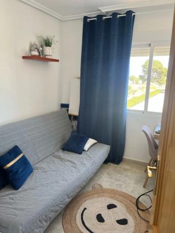 Piso en calle Los Espinos, 80