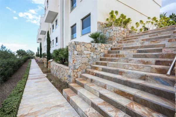 Piso en avenida de las Colinas