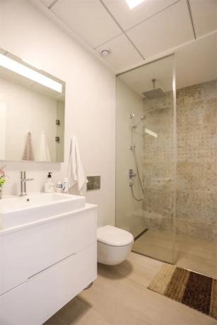 Piso en avenida de las Colinas