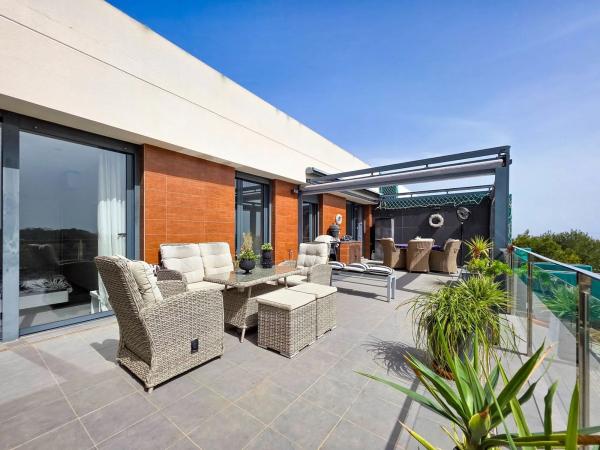 Ático en calle Estrecho de Bonifacio, 6