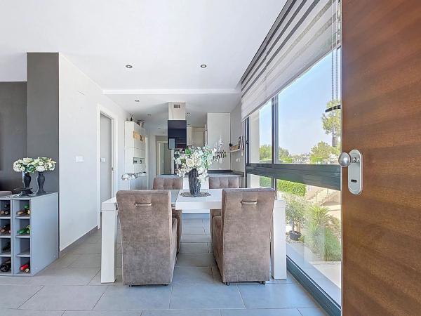 Ático en calle Estrecho de Bonifacio, 6