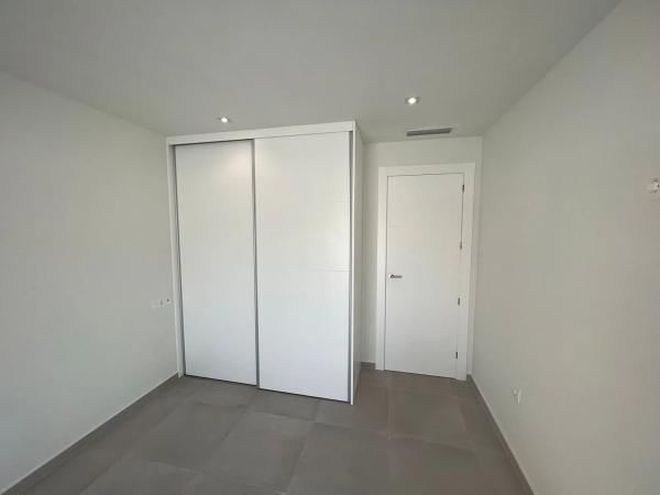 Casa independiente en calle Clavo