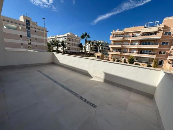 Casa independiente en calle Clavo