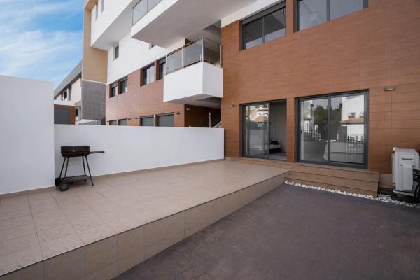 Piso en calle Estrecho de Bonifacio