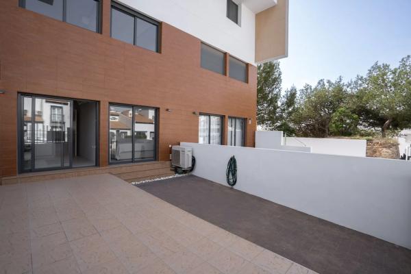 Piso en calle Estrecho de Bonifacio