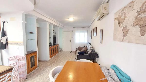 Chalet adosado en calle Coral