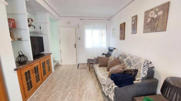 Chalet adosado en calle Coral