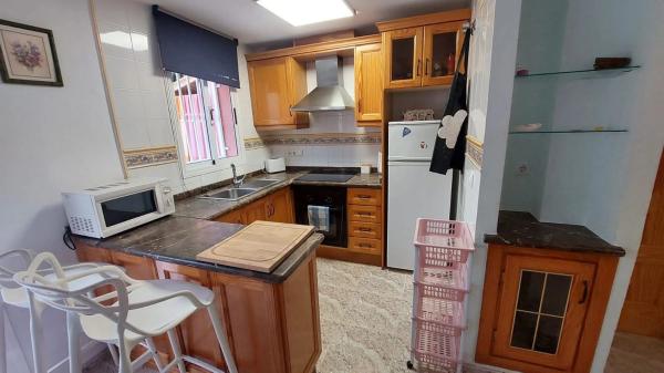 Chalet adosado en calle Coral