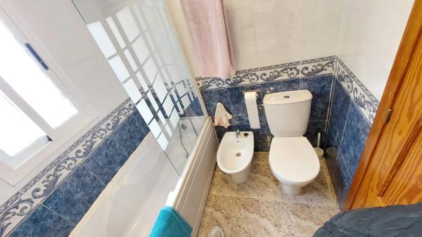 Chalet adosado en calle Coral