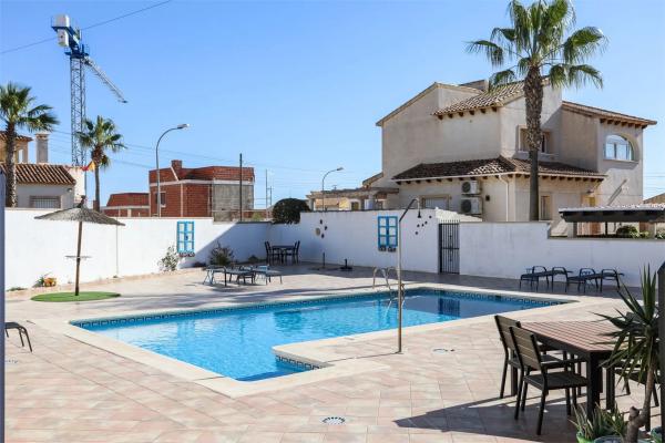 Chalet adosado en calle Ubeda