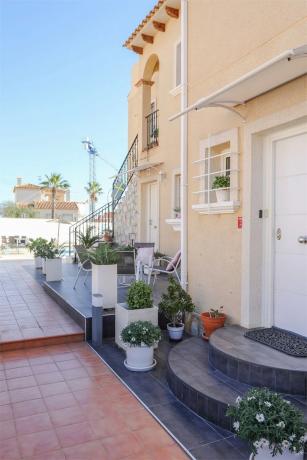 Chalet adosado en calle Ubeda