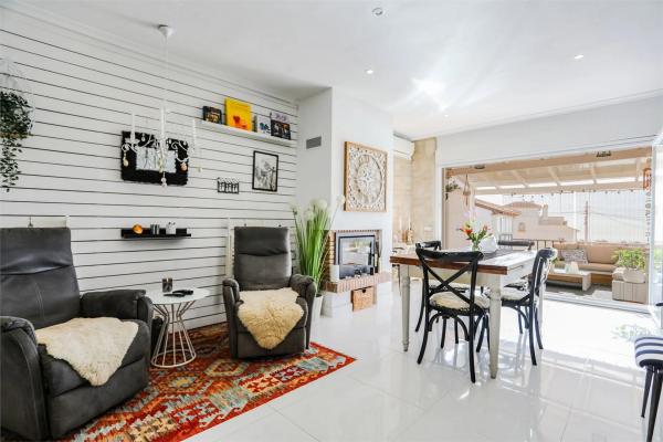 Chalet adosado en calle Ubeda