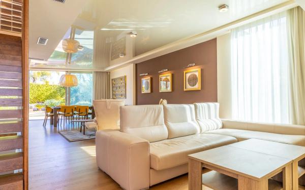 Casa independiente en calle Azorin