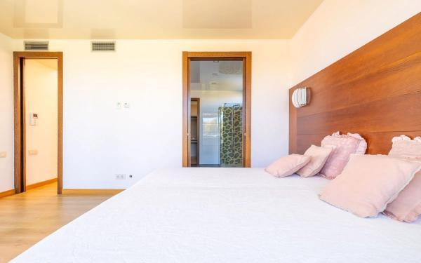 Casa independiente en calle Azorin