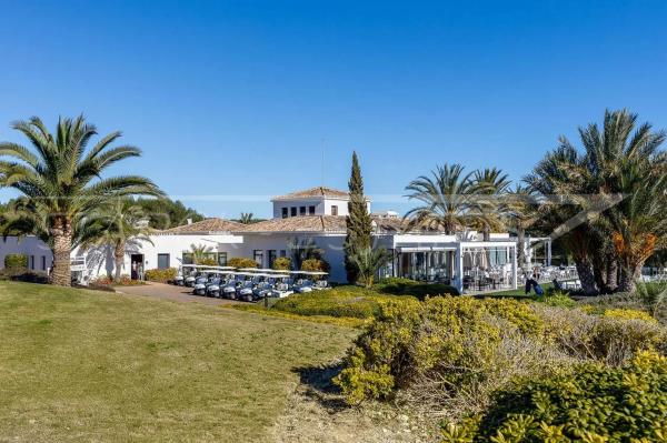 Ático en Barrio Las Colinas Golf