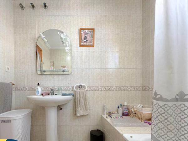 Chalet adosado en C. Leman