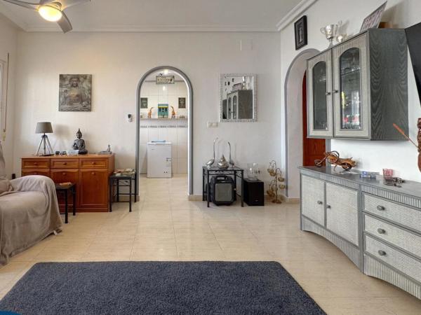 Chalet adosado en C. Leman