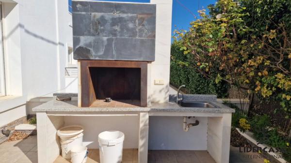 Casa independiente en avenida del Cabo