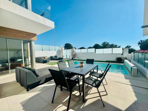 Chalet en Barrio Villamartín-Las Filipinas