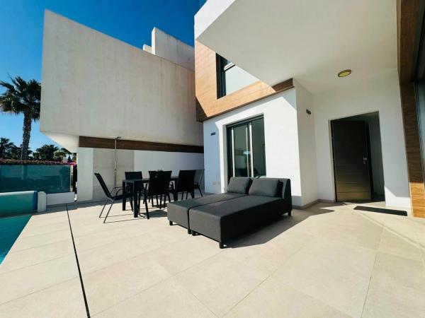 Chalet en Barrio Villamartín-Las Filipinas