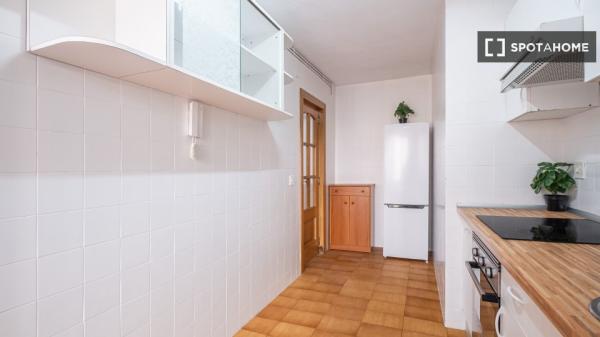 Zimmer in einer Wohngemeinschaft zu vermieten in Alicante