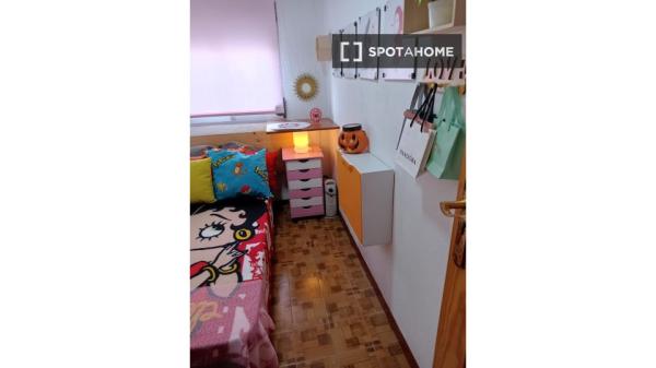 Estudio en alquiler en Peñamefecit-Estación, Jaén