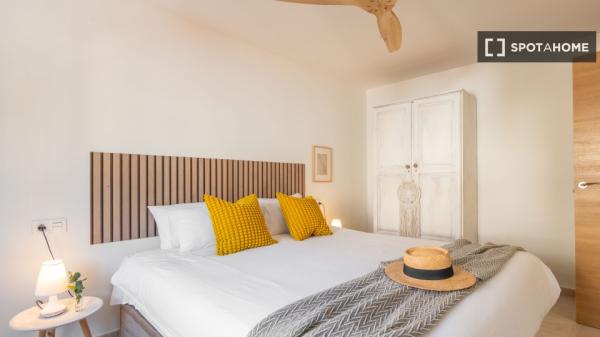 Piso de 2 dormitorios en alquiler en Conde de Ureña, Málaga